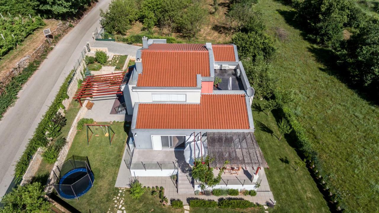 Luxury Villa Nadalina-Dicmo Dugopolje Exterior photo