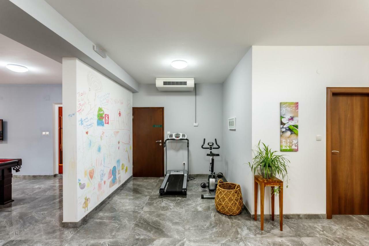 Luxury Villa Nadalina-Dicmo Dugopolje Exterior photo